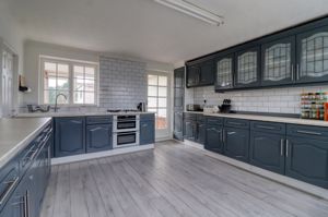 Kitchen- click for photo gallery